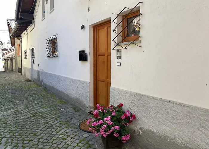 Maison Julie-lungo la via Francigena